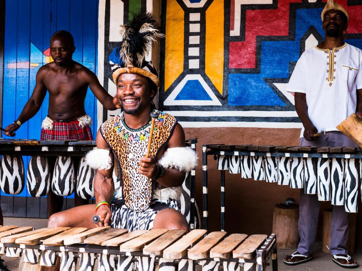 Aha Lesedi African Lodge & Cultural Village Broederstroom Kültér fotó