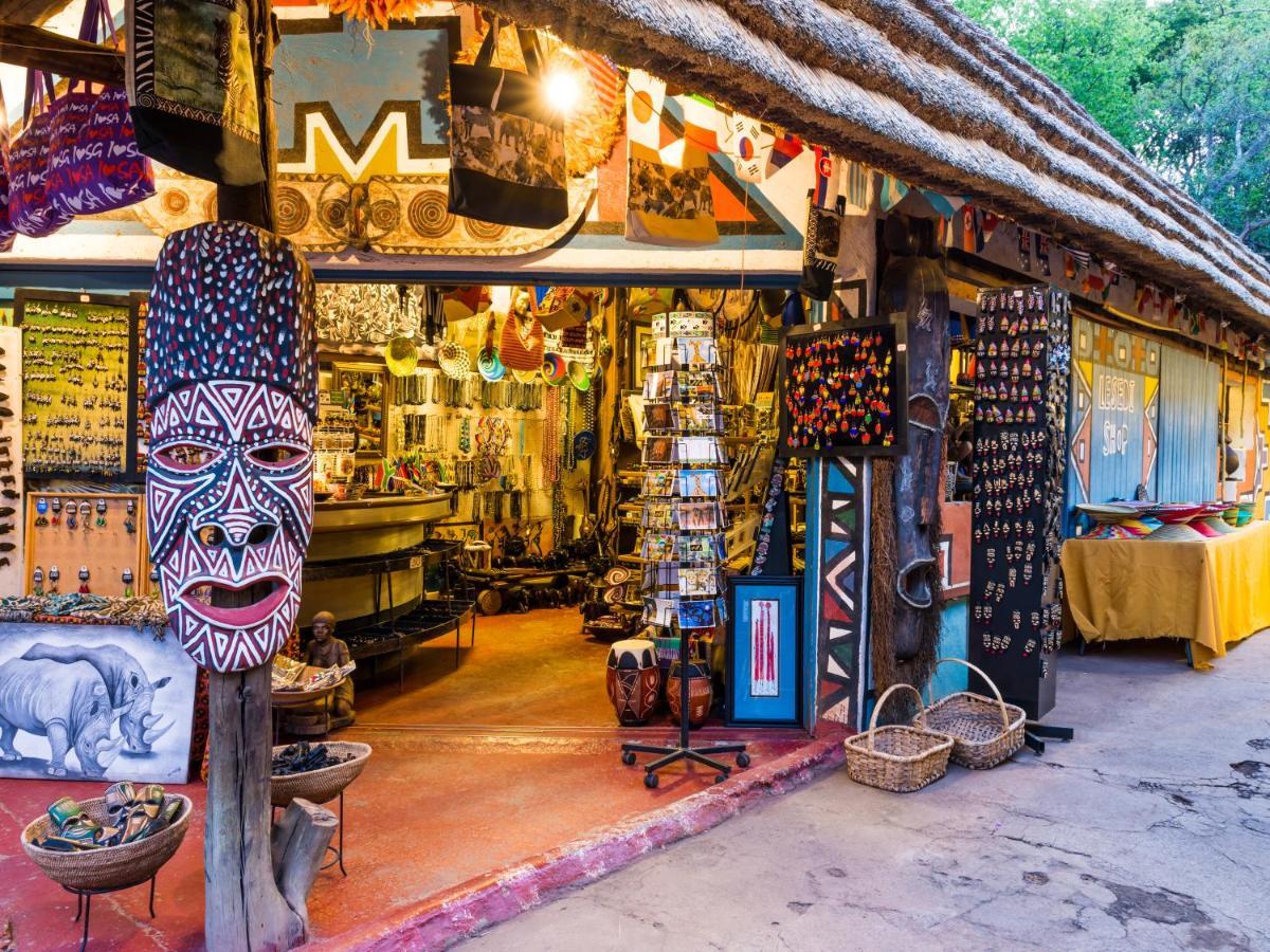 Aha Lesedi African Lodge & Cultural Village Broederstroom Kültér fotó